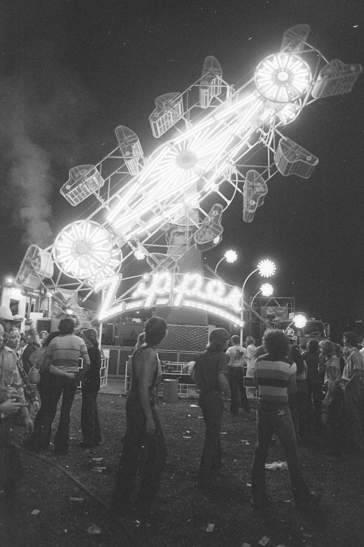 Zipper, 1977